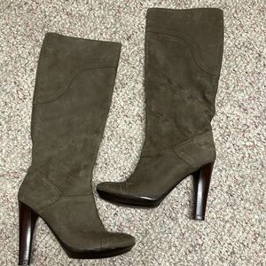 Itilian leather heeled boots